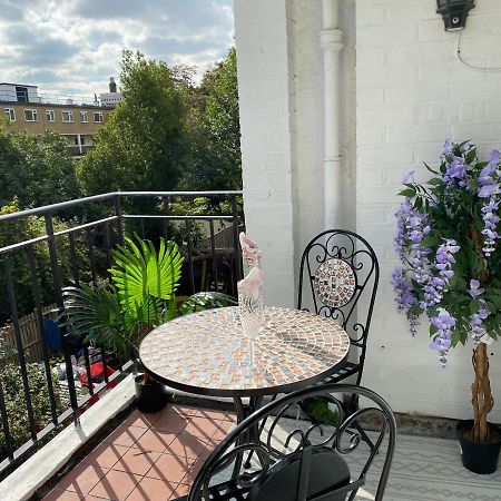 Cosy 3 Bed Flat Ideal For Trips To Londra Esterno foto