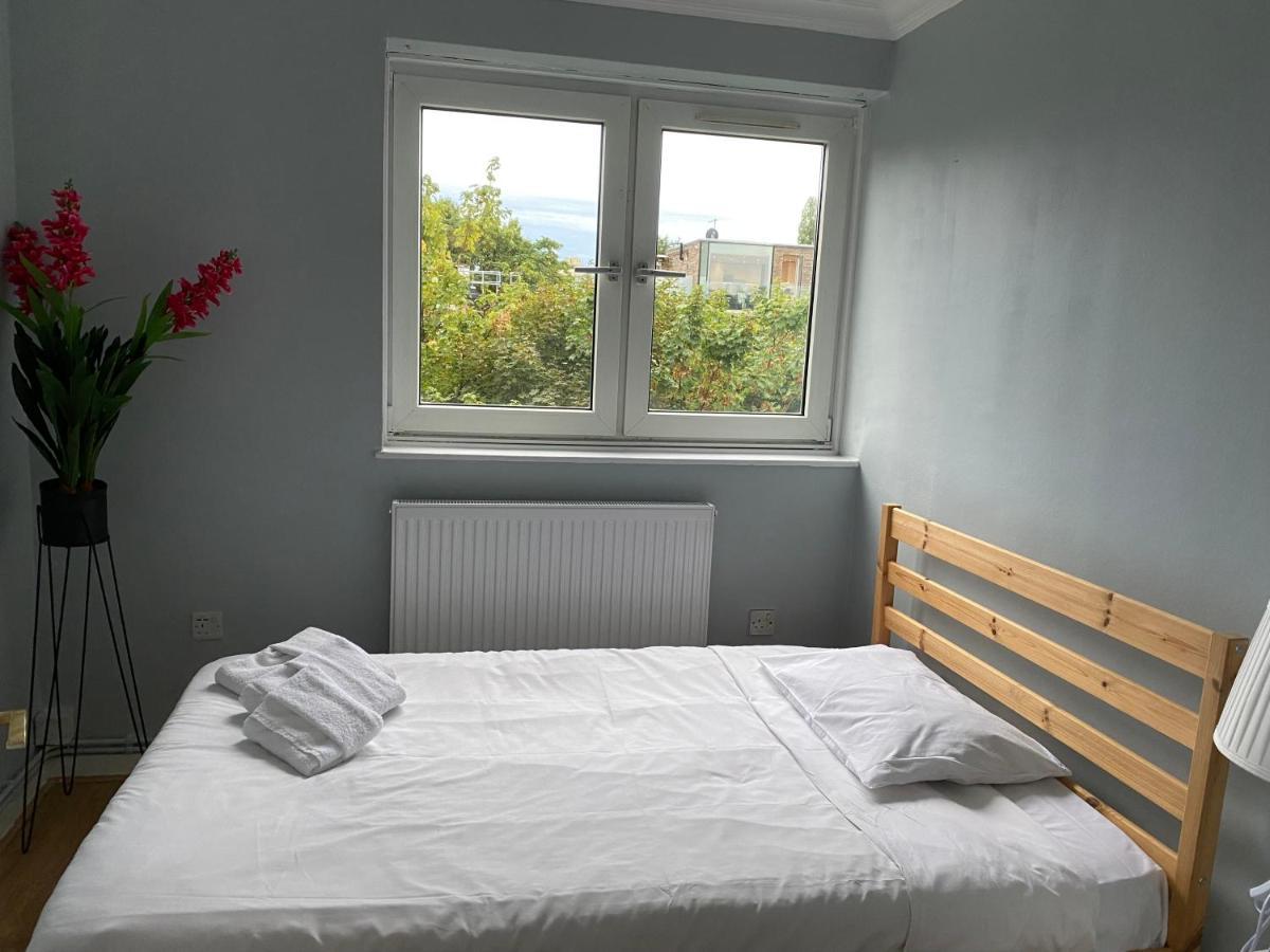 Cosy 3 Bed Flat Ideal For Trips To Londra Esterno foto