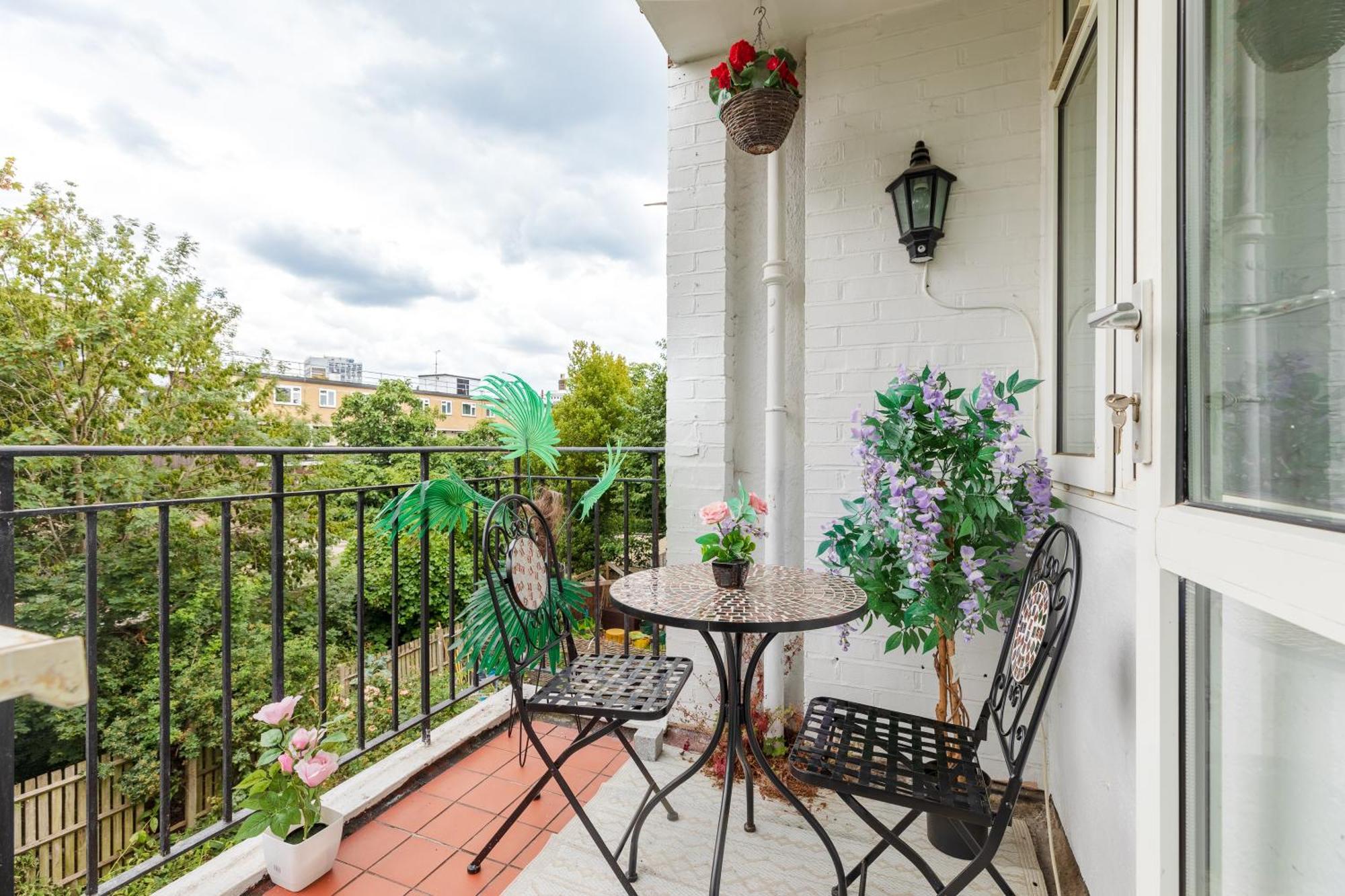 Cosy 3 Bed Flat Ideal For Trips To Londra Esterno foto