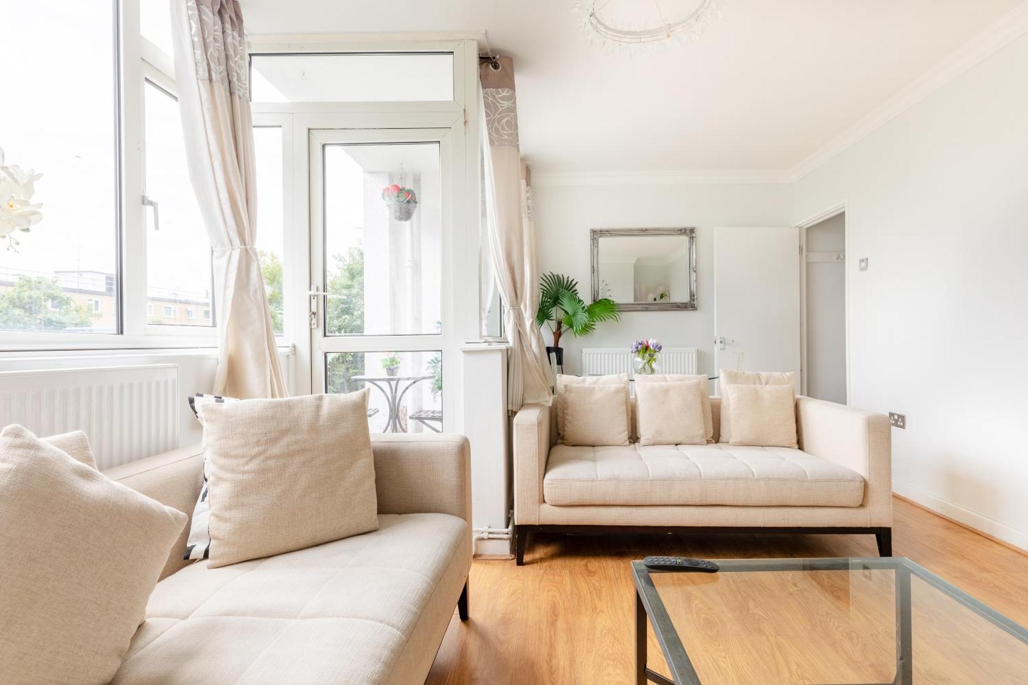 Cosy 3 Bed Flat Ideal For Trips To Londra Esterno foto