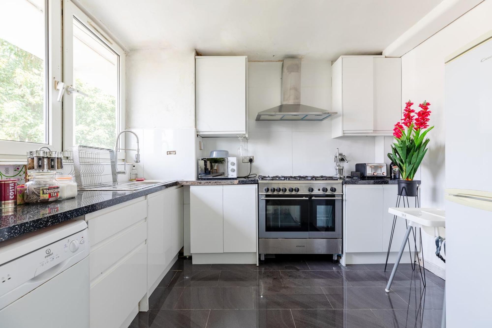 Cosy 3 Bed Flat Ideal For Trips To Londra Esterno foto