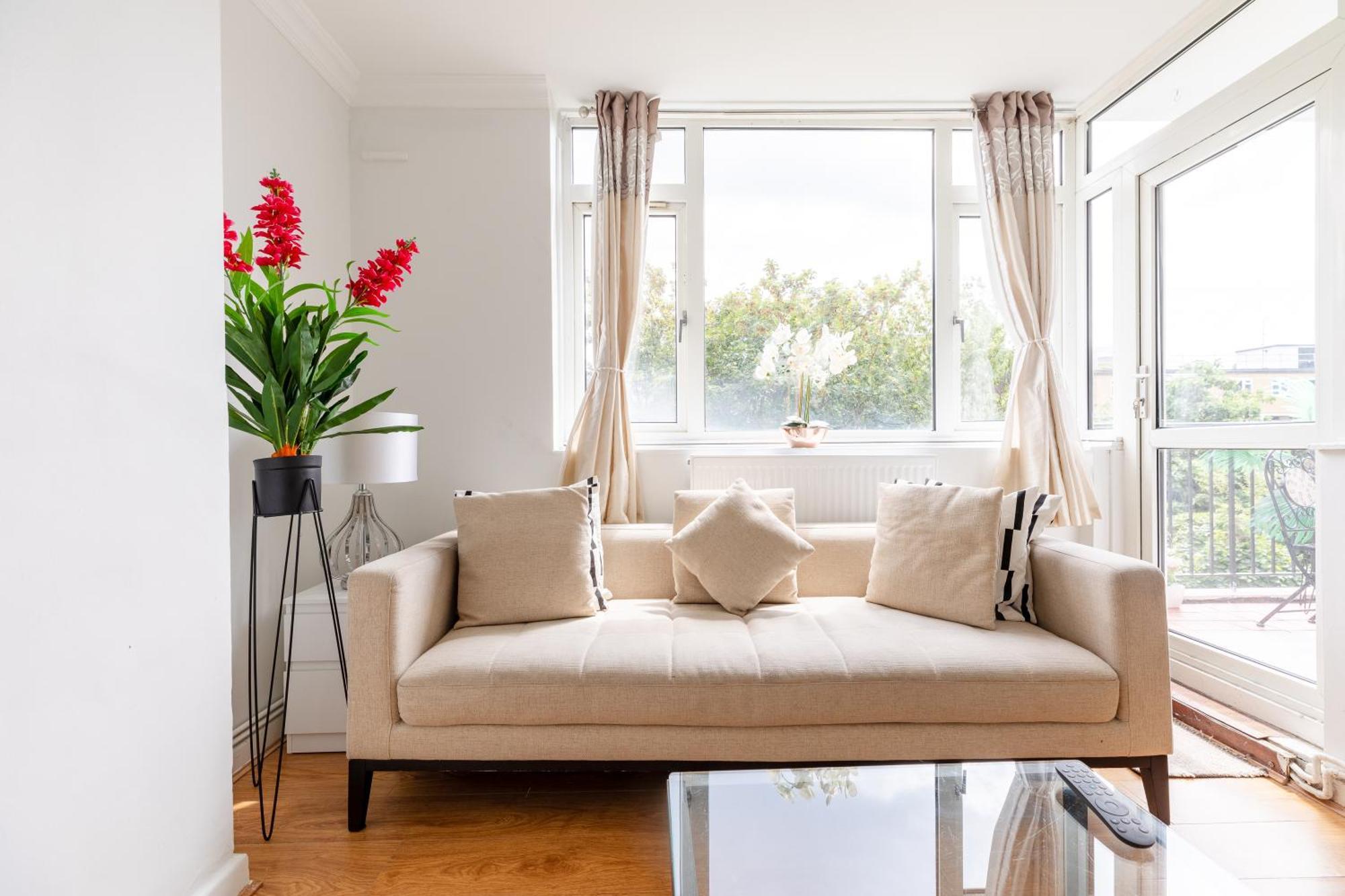 Cosy 3 Bed Flat Ideal For Trips To Londra Esterno foto