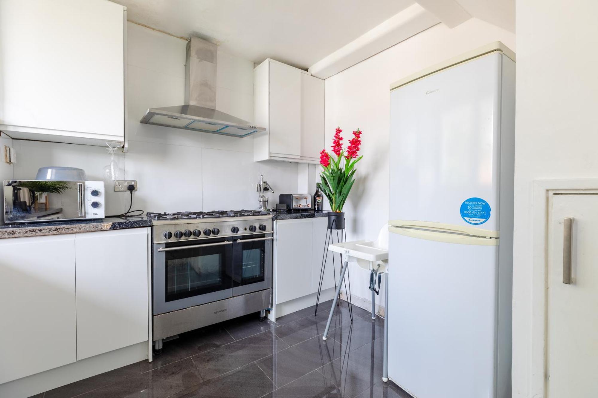 Cosy 3 Bed Flat Ideal For Trips To Londra Esterno foto